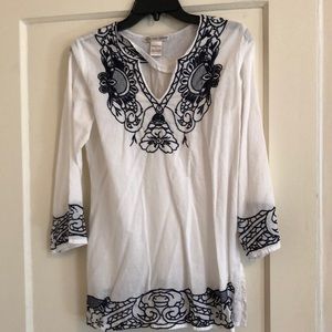 Cute Options Sheer Bright White & Navy Blue Tunic